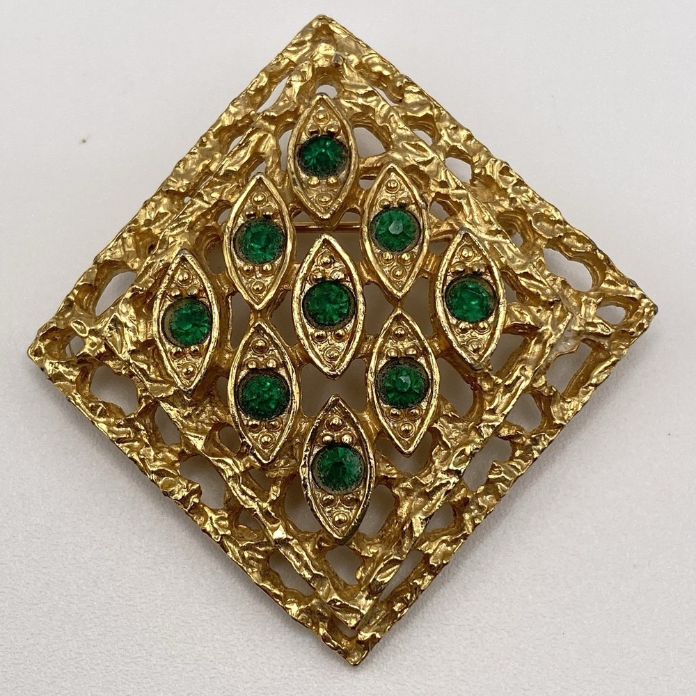 Sarah Coventry Gold Tone Brooch Vintage Emerald Green Rhinestone Large
